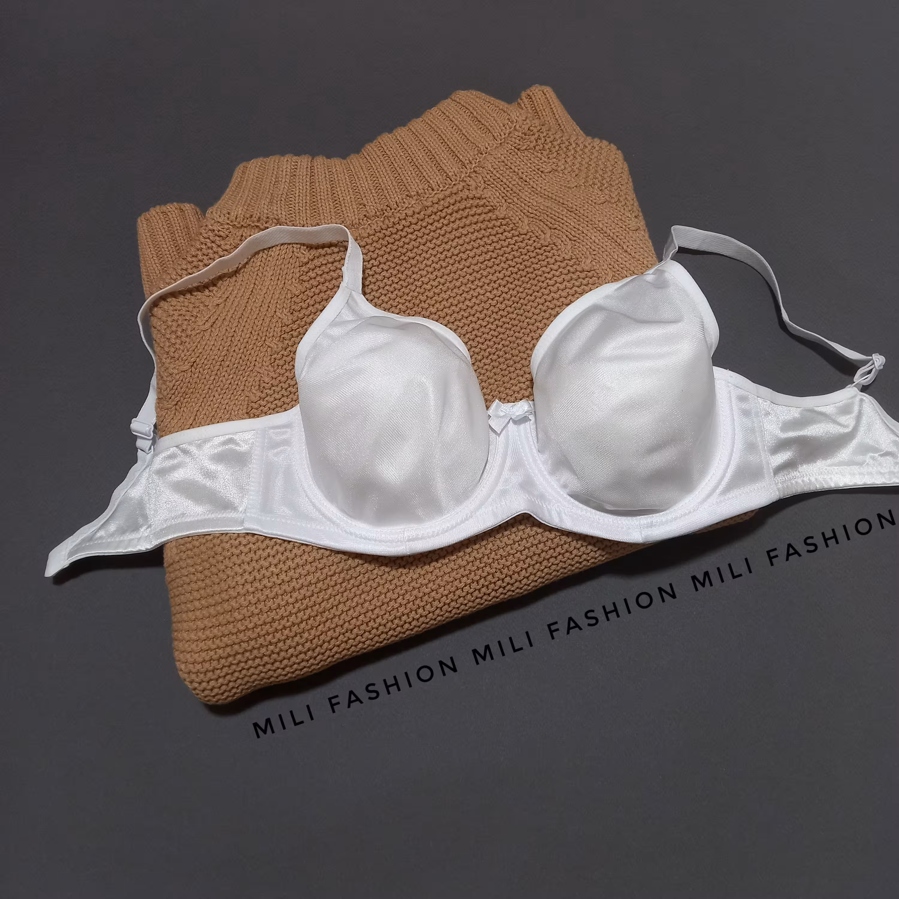 سوتین تک مینی مایزر