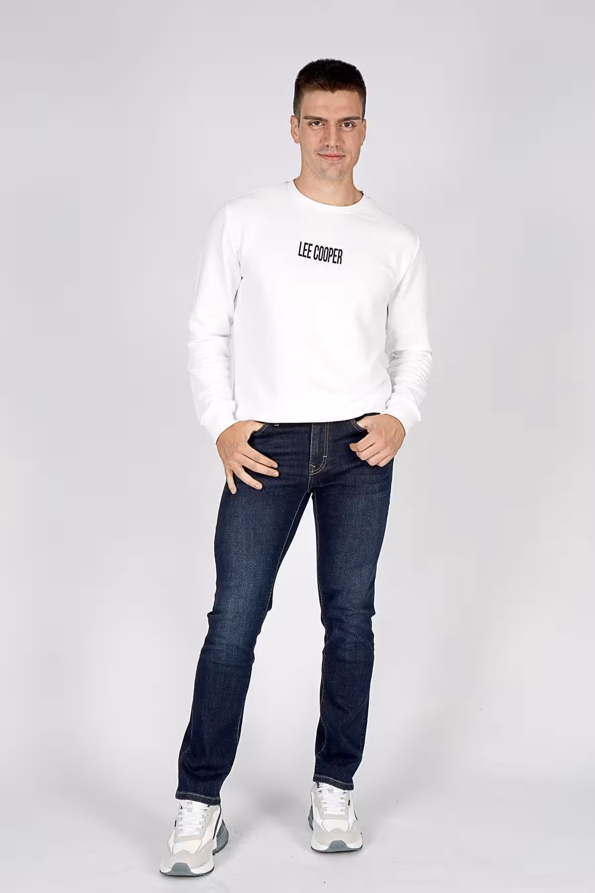 شلوار جین مردانه جگر معمولی کمر باریک برش صاف و مسطح Lee Cooper
