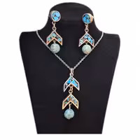 نیم ست نقره زنانه فیروزه کوب کد ZIF148 عیار نقره 925 تراشه سنگ فیروزه نیشابور طول زنجیر نقره 55 سانتیمتر وزن زنجیر نقره  2.40 گرم