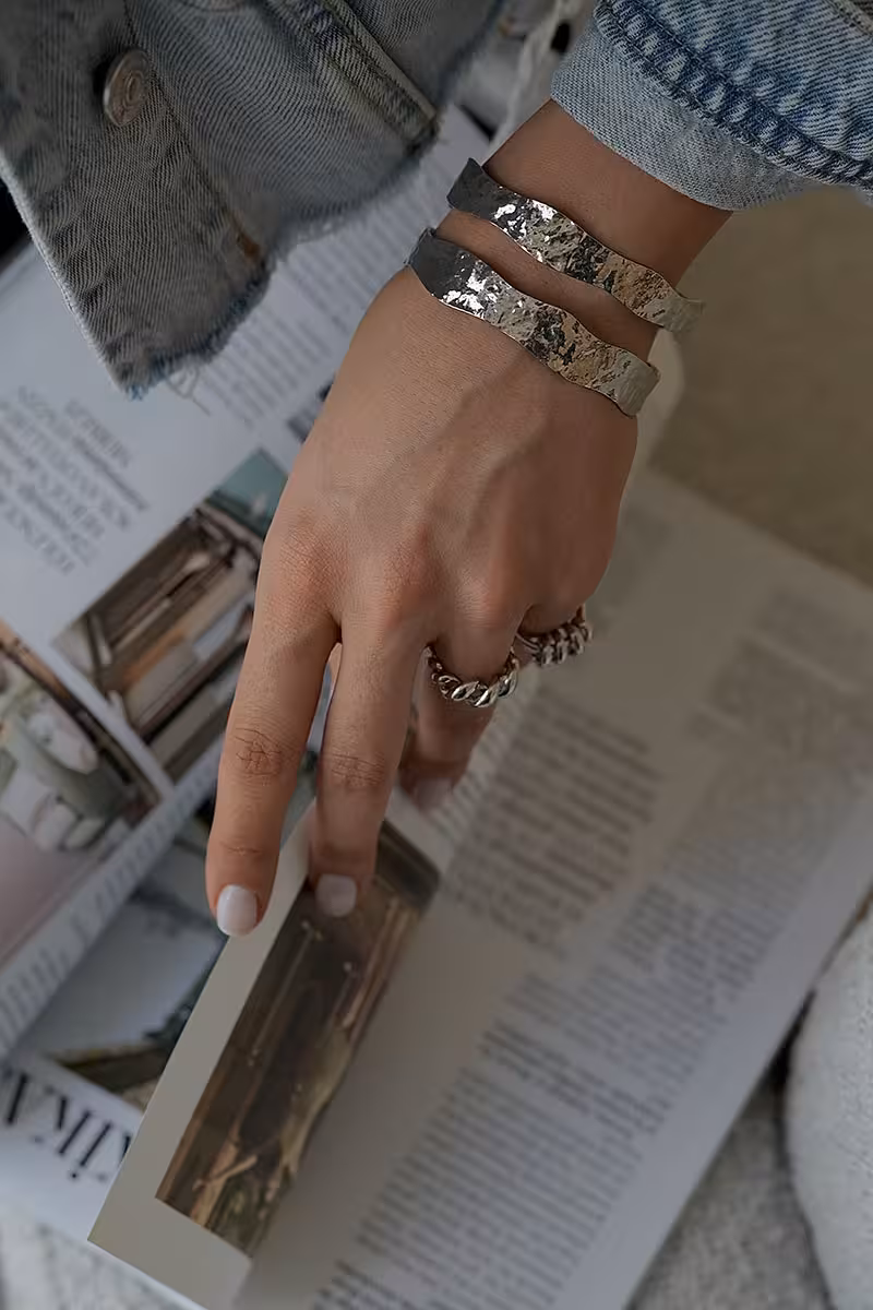 دستبند نقره ای دفرمه کد 50