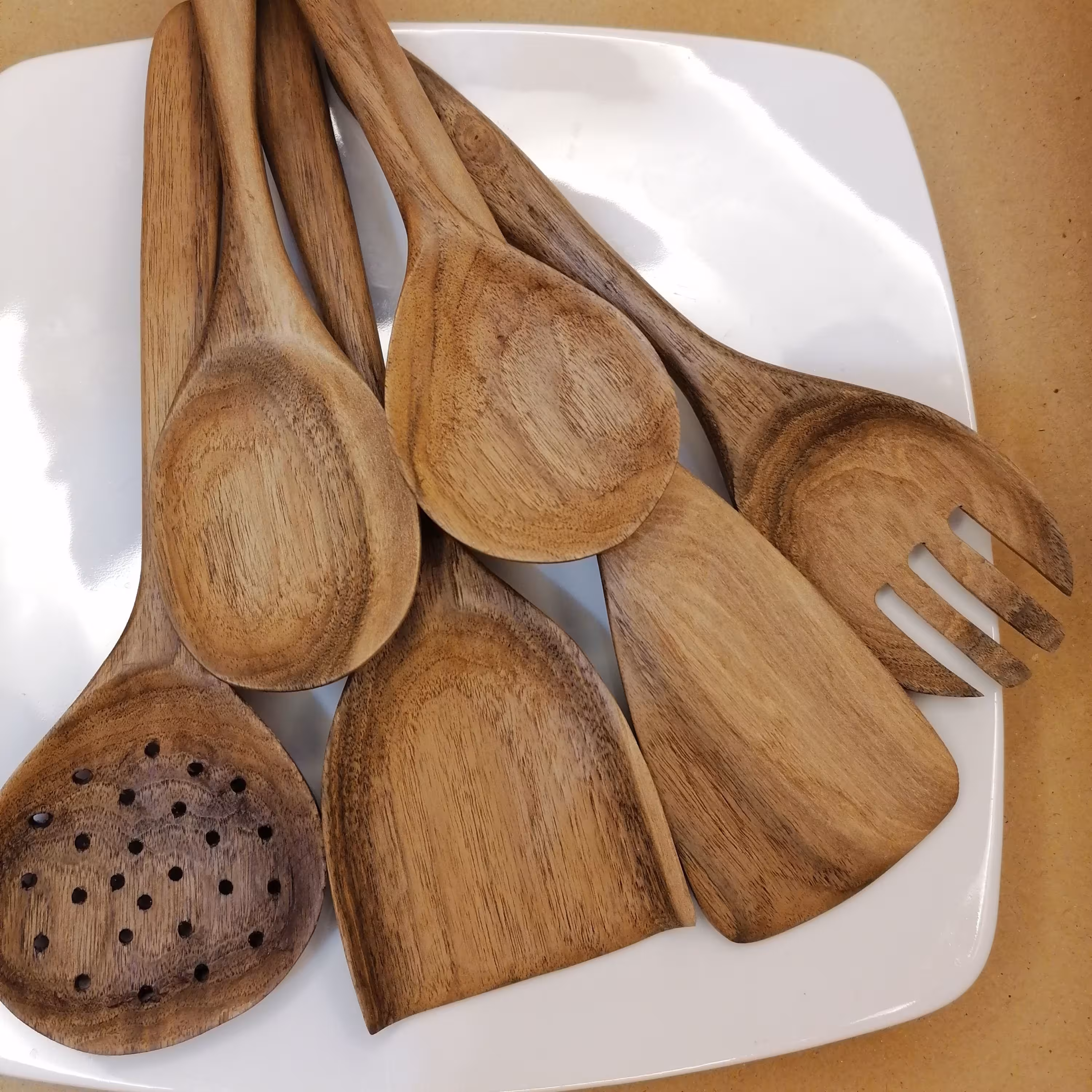 ست شش پارچه قاشق و کفگیر چوبی پس کرایه 