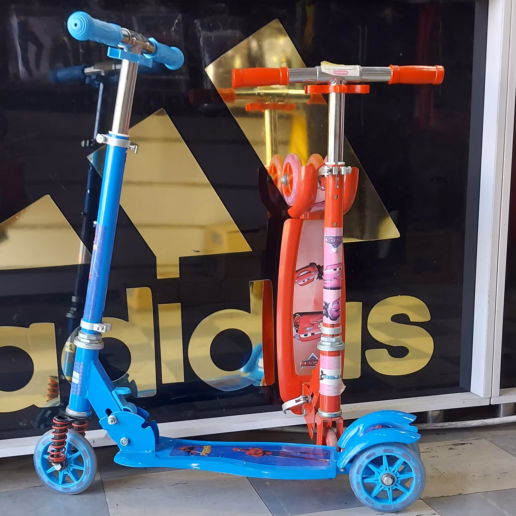 اسکوتر در سایز کوچک 