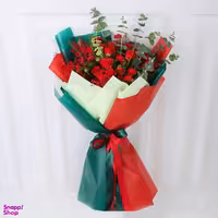 دسته گل رز مینیاتوری گل بازار مدل لی لی