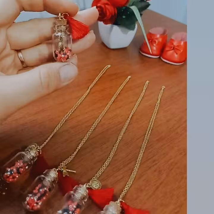 شیشه عشق اویز