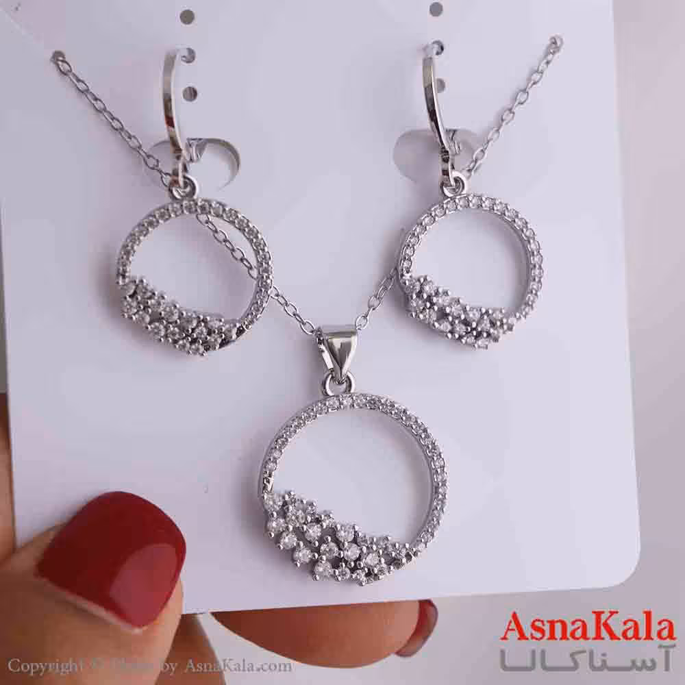 نیم ست زنانه شامل گردنبند و گوشواره استیل مدل حلقه نگینی  کد NIM14858W