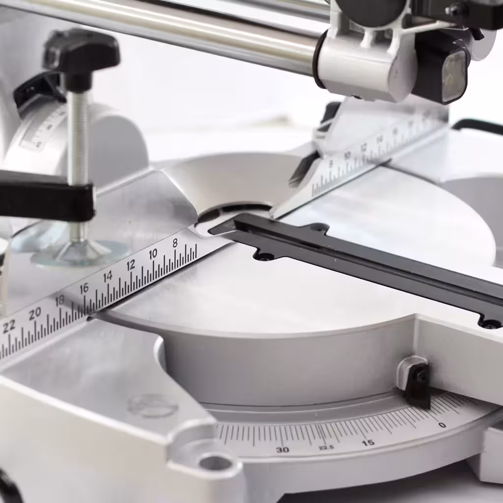 اره فارسی بر محک مدل MS-255/340