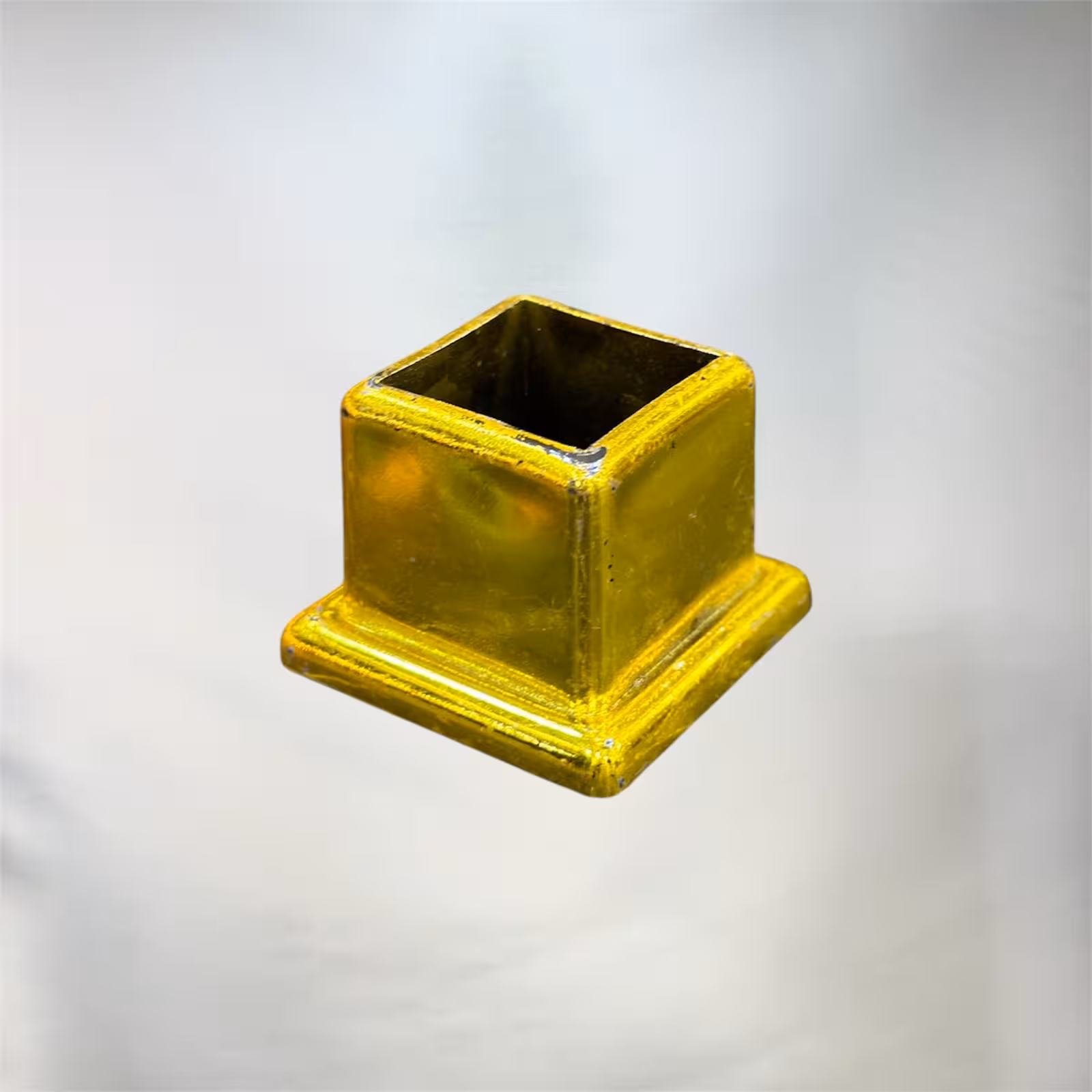 فلنچ پلاستیکی طلایی