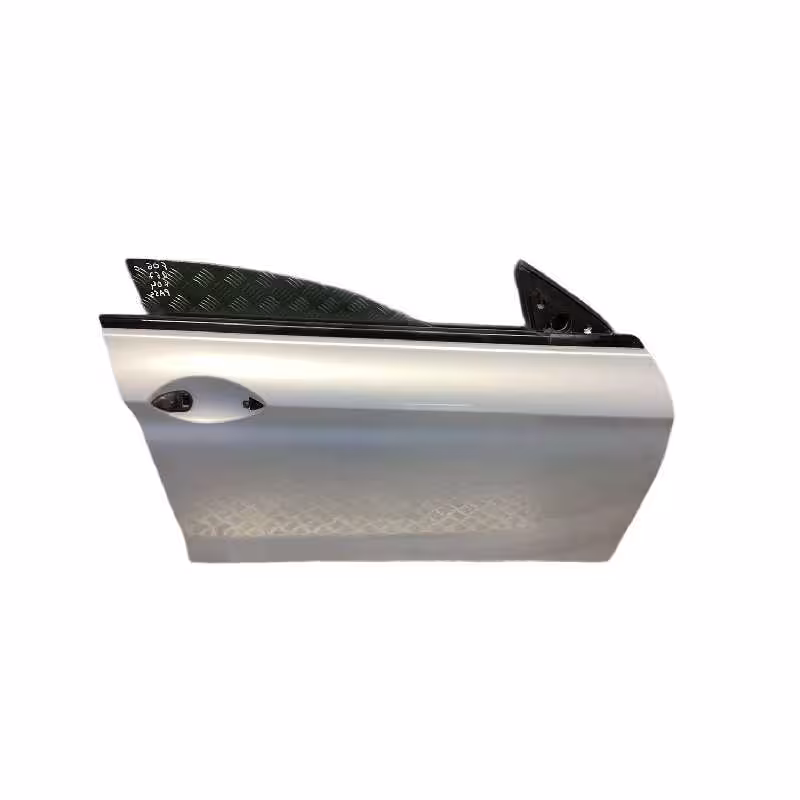 درب جلو راست سمت شاگرد بی ام و 630 اتاق E63