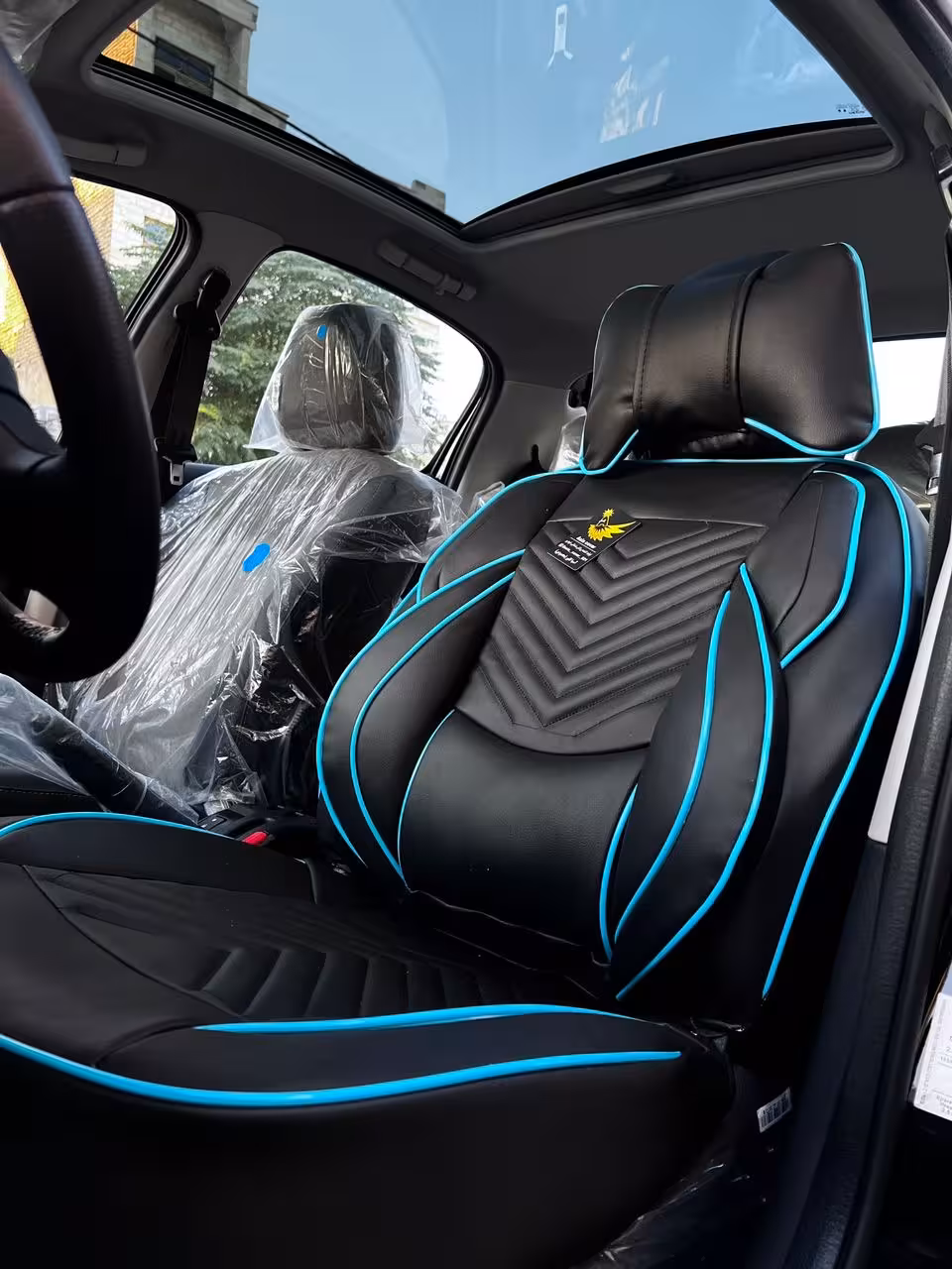 روکش صندلی چرم206.207راناپلاس طرح لاماری دارای پدگردن گودی کمر طبی درجه1تضمین شده باگارانتی مناسب207-206راناپلاس