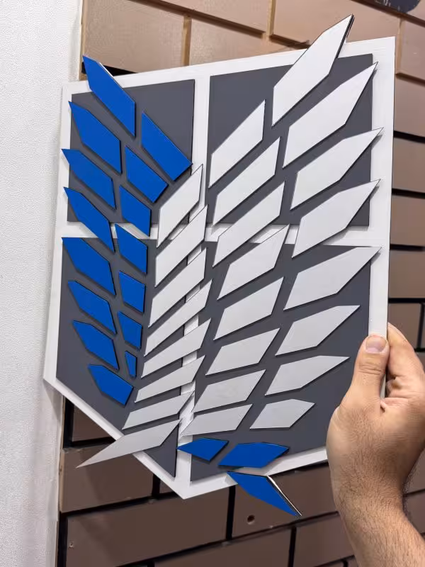 آینه اتک ان تایتان