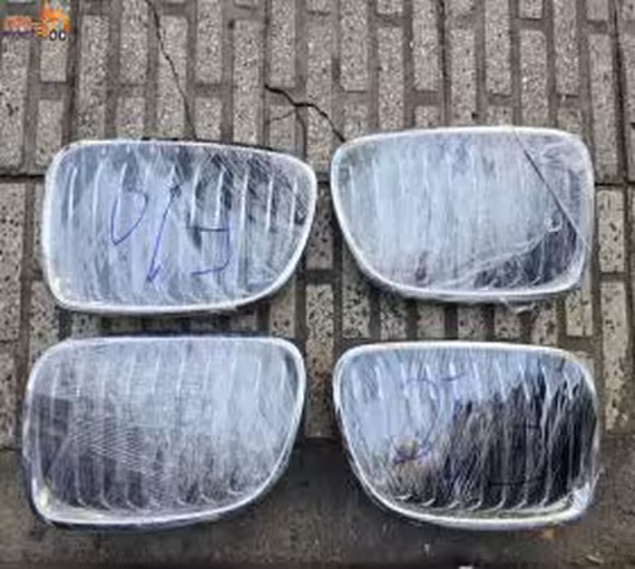 جلوپنجره بی ام و BMW مناسب برای اطاق F10