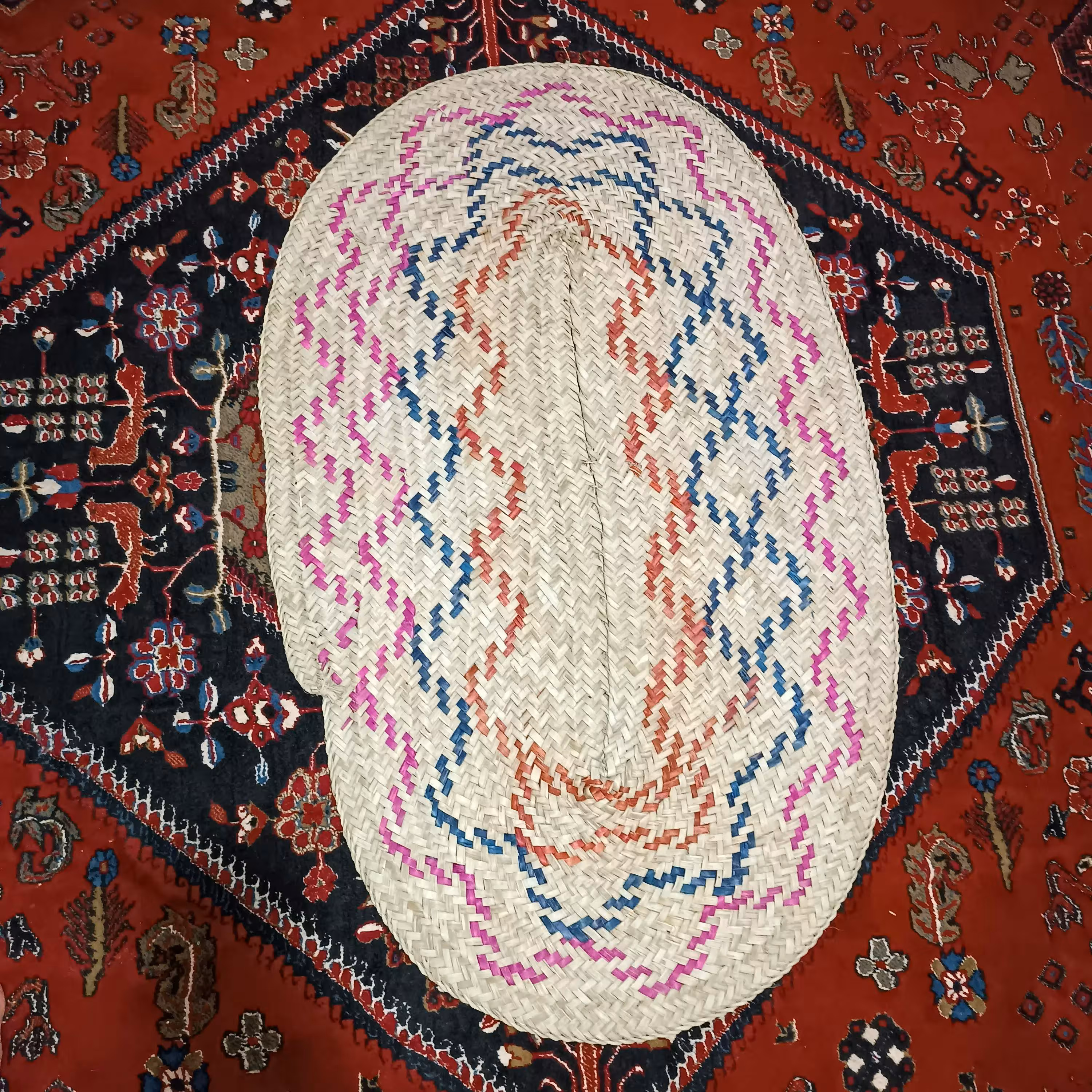 سفره حصیری بیضی شکل طول 123 عرض 73 سانتیمتر 