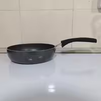 تابه تک دسته گرانیتی سایز 22 افسون سربی با ضمانت 12 ماهه ارسال رایگان