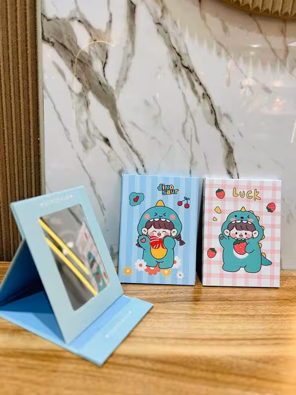 آینه تاشو استند دار