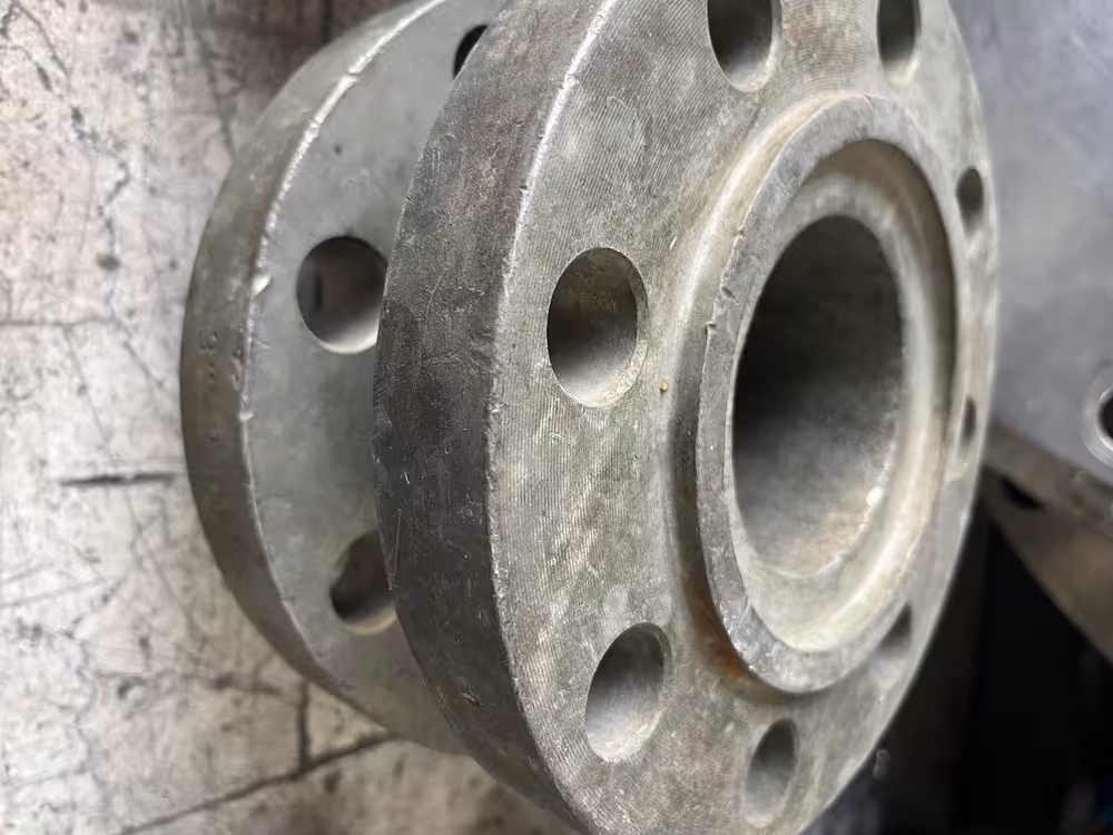 فلنج گلودار 3  اینچ مونل  استنلس استیل ریس فیس رده 40 کلاس 300 از جنس  UNS NO4400 24360