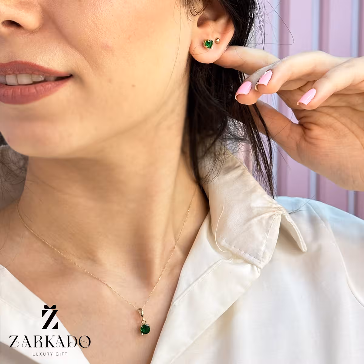 نیم ست طلا نگین دار سبز کد NS2322