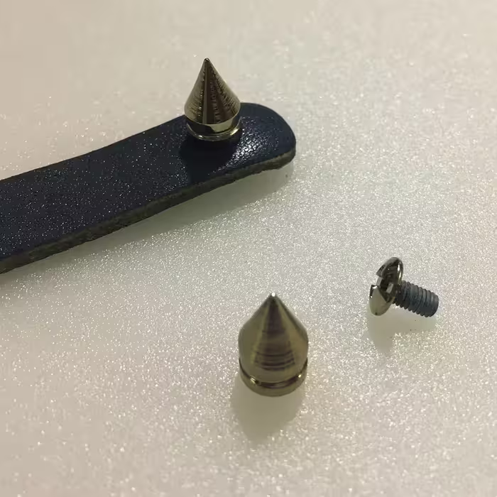 یراق دوزی طرح میخ مدل Y-Spiked-St02 بسته 2 عددی