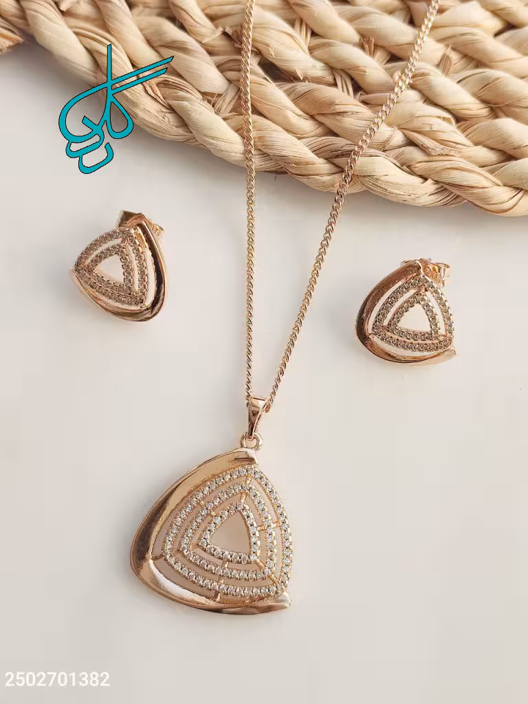 خرید نیمست زنانه مارک ژوپینگ نگین دار طرح جدید همراه با زنجیر کد 1715581 - ردگل