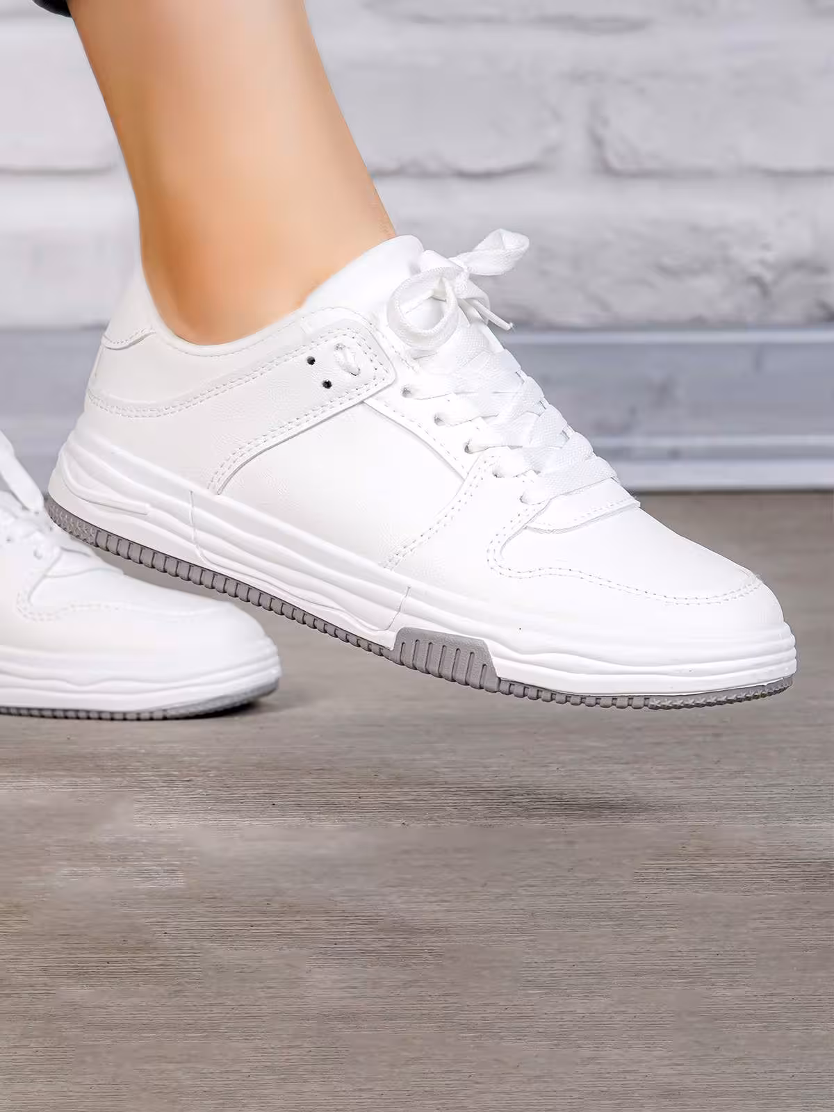 کفش پیاده روی زنانه مدل 1-1152 رنگ سفید