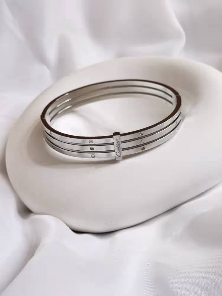 دستبند بنگل نقره ای استیل وارداتی