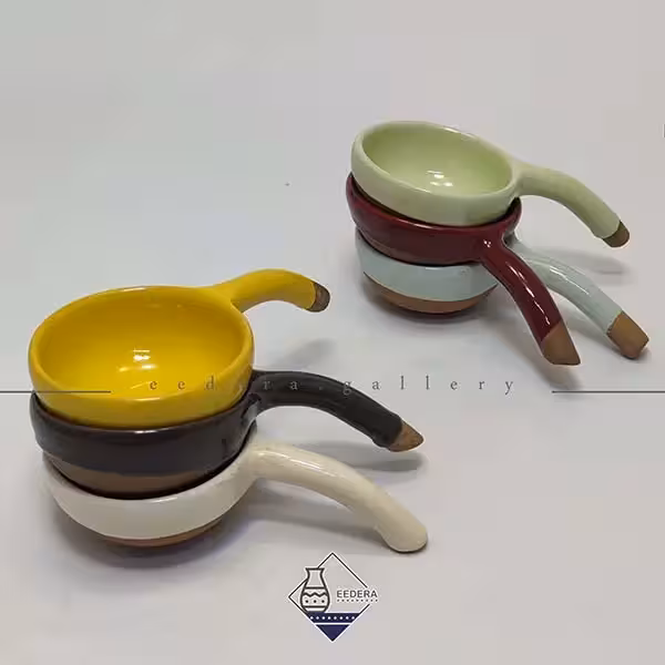 فنجان دسته پائین