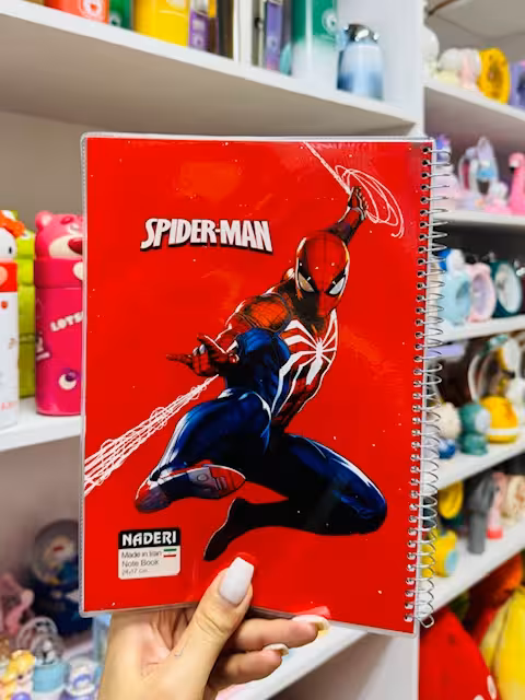 دفتر مشق 100برگ طرح مردعنکبوتی 3