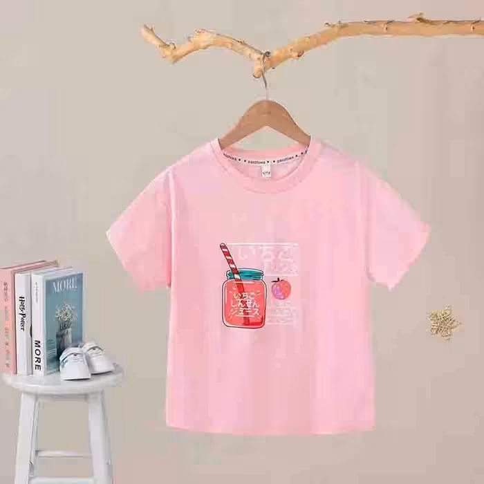 تیشرت آستین کوتاه بچگانه طرح توت فرنگی