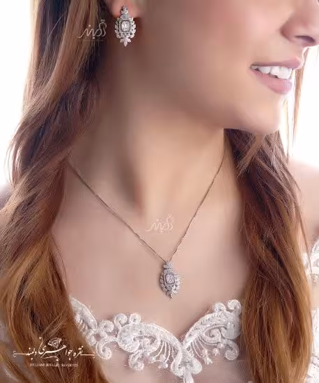 💍نیم ست جواهری مجلسی زیبا  (با زنجیر ) با طراحی ژورنالی جواهرات به روز دنیا ؛ نقره عیار 925(N_4120)