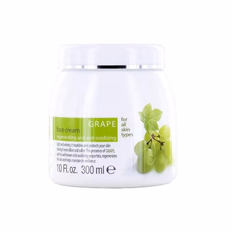 کرم آبرسان صورت کلیونِ حاوی عصاره انگور حجم 300 میل