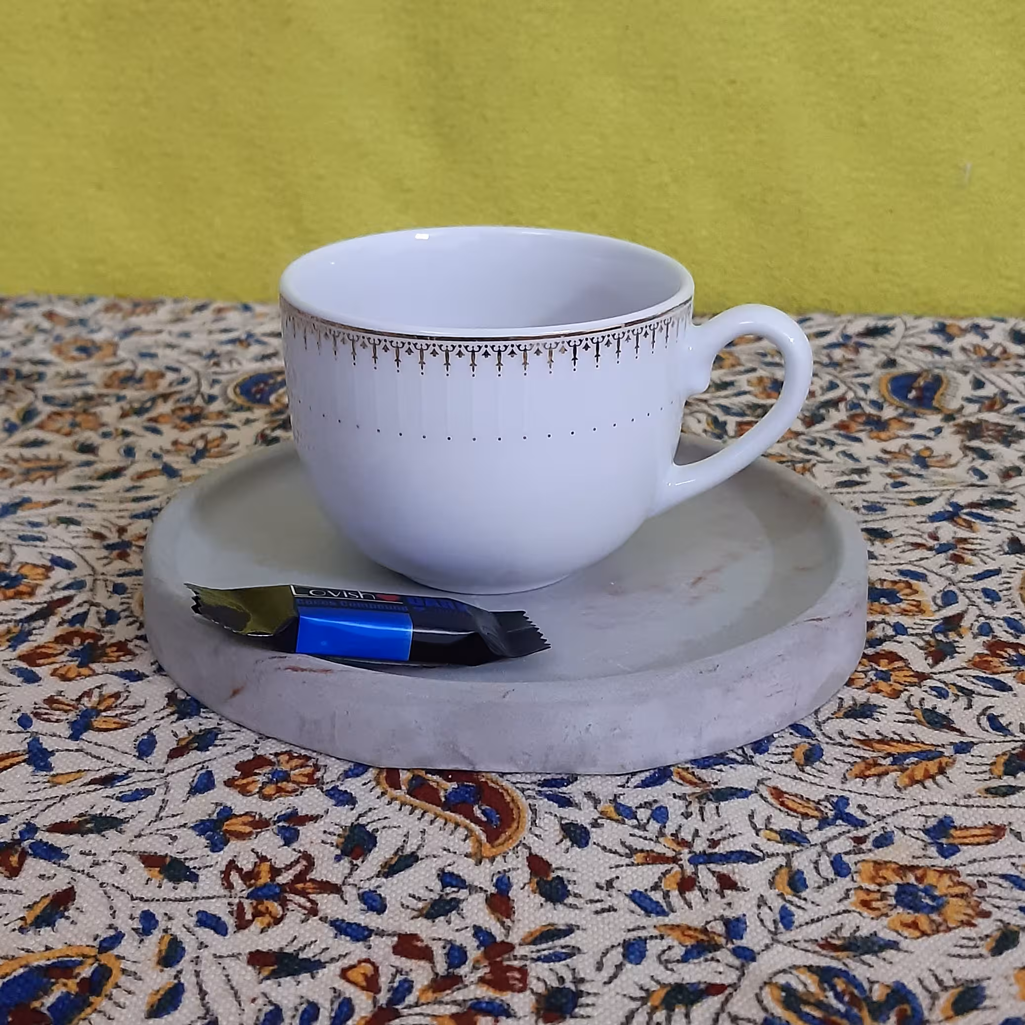 سینی گرد کوچک جنس پلیمری(سنگ مصنوعی ) با روکش نانو