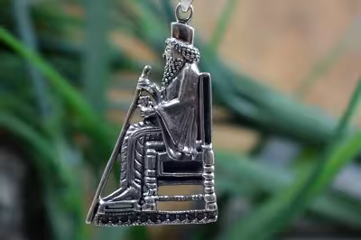 مدال گردن اویز نقره داریوش شاه