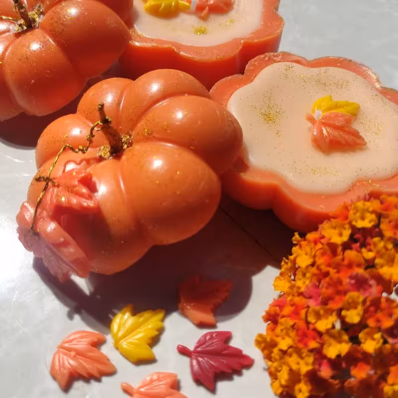 شمع کدو حلوایی مناسب یلدا