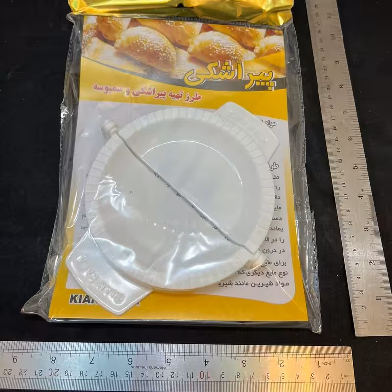 پیراشکی زن گرد متوسط ایرانی