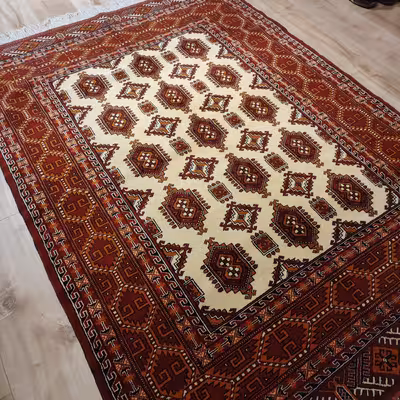 فرش دستباف دو و نیم متری طرح خشتی مدل AA