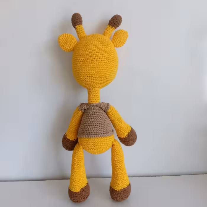 عروسک بافتنی مدل زرافه کد 01