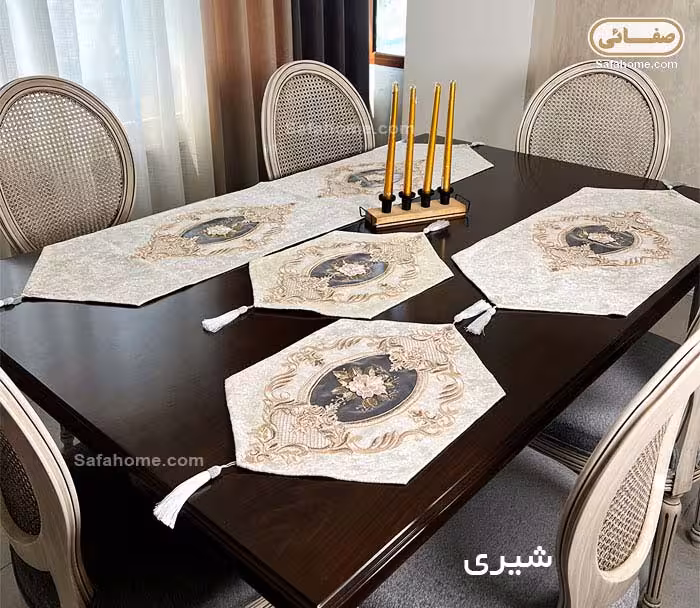 سرویس رومیزی مخمل 4 تکه دانتل گل برجسته شیری