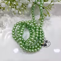 مروارید سنگی سبز روشن