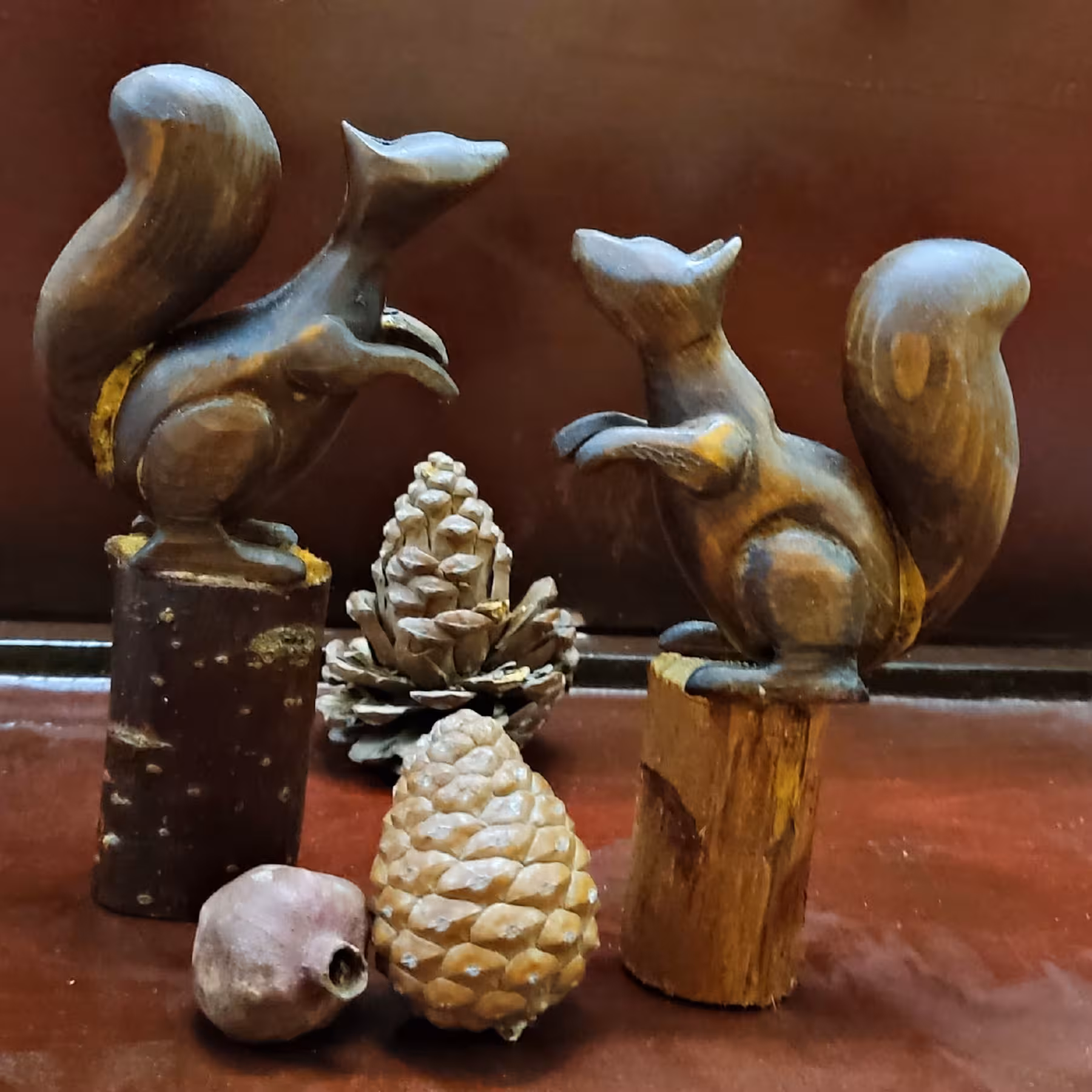 مجسمه چوبی سنجاب دکوری