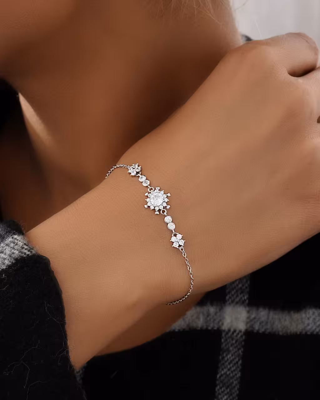 دستبند نقره زنانه وارداتی کد 30097