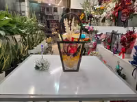 باکس هدیه طلقی عروسک روسی زرد