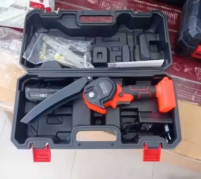 اره زنجیری شارژی RD-8002 | سبک، پرقدرت و قابل حمل