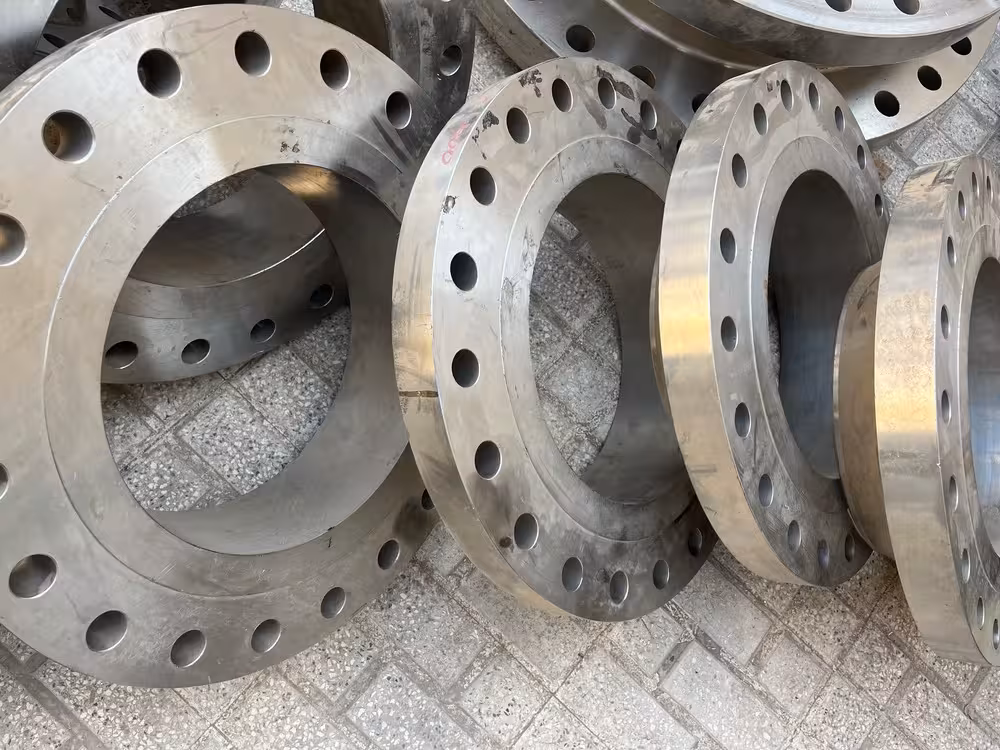 فلنج گلودار 16 اینچ استنلس استیل ریس فیس رده 30 کلاس 300  B16.5 از جنس  A SA182/F316