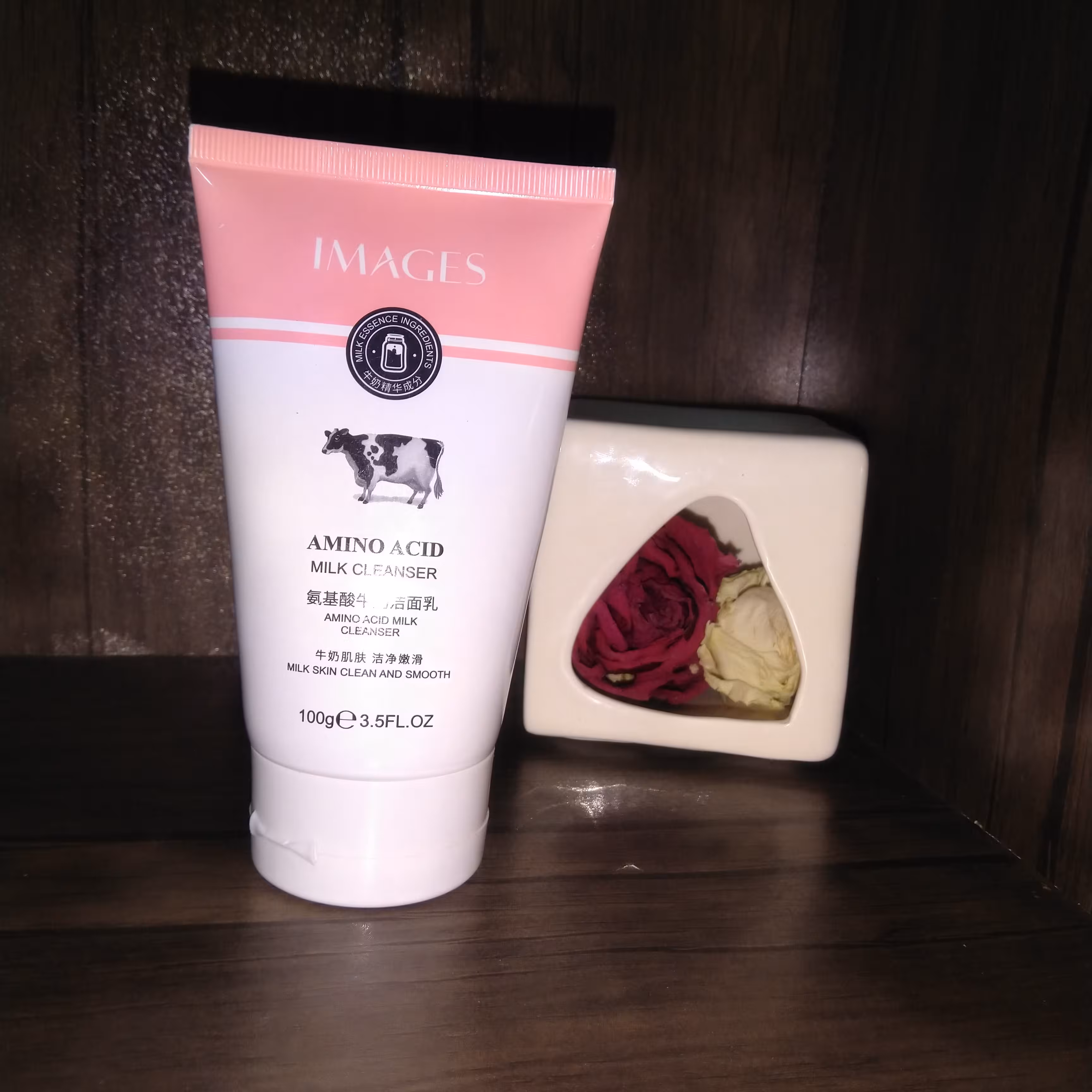 فوم شیر گاو معروف ایمیجز