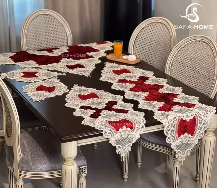 رومیزی پاشا 5 تکه مخمل زرشکی وسط بیضی مرواریدی
