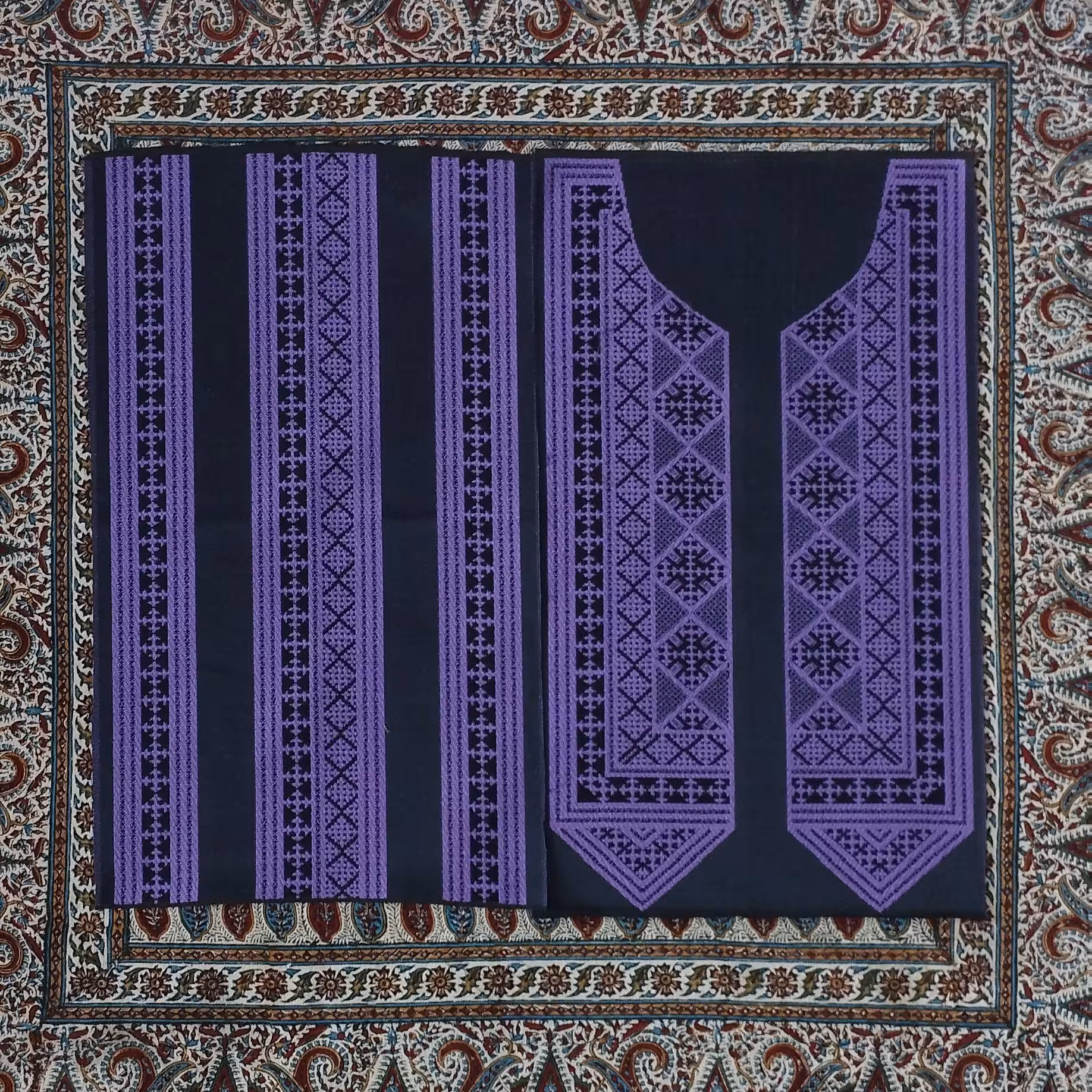 پنل 5 تیکه سنتی بلوچی دوزی رنگ بنفش یراق اعلا