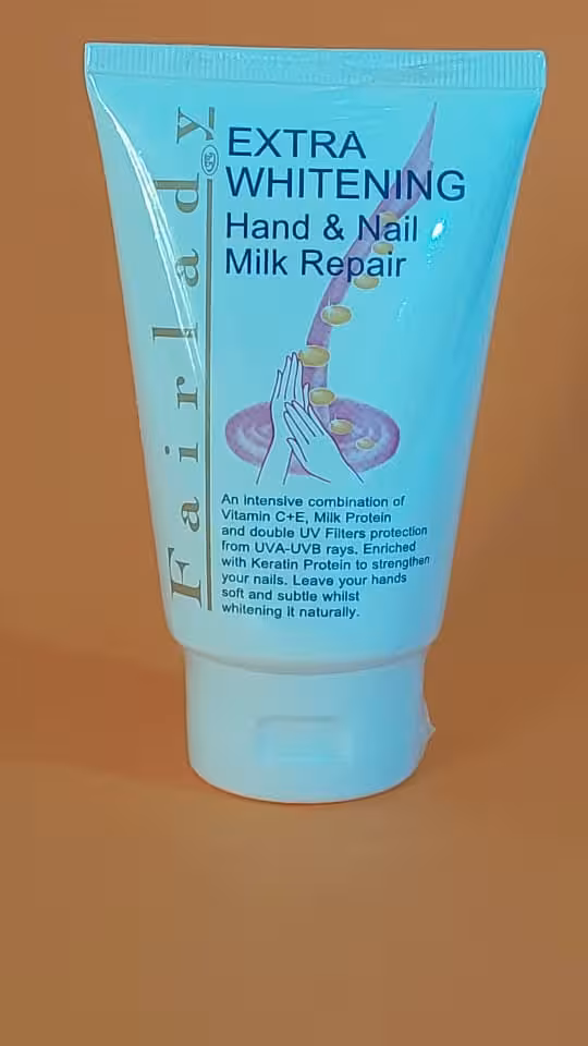 کرم سفید کننده دست و تقویت ناخون فیرلیدی Fairlady Extra Whitening Hands and Nail Milk
