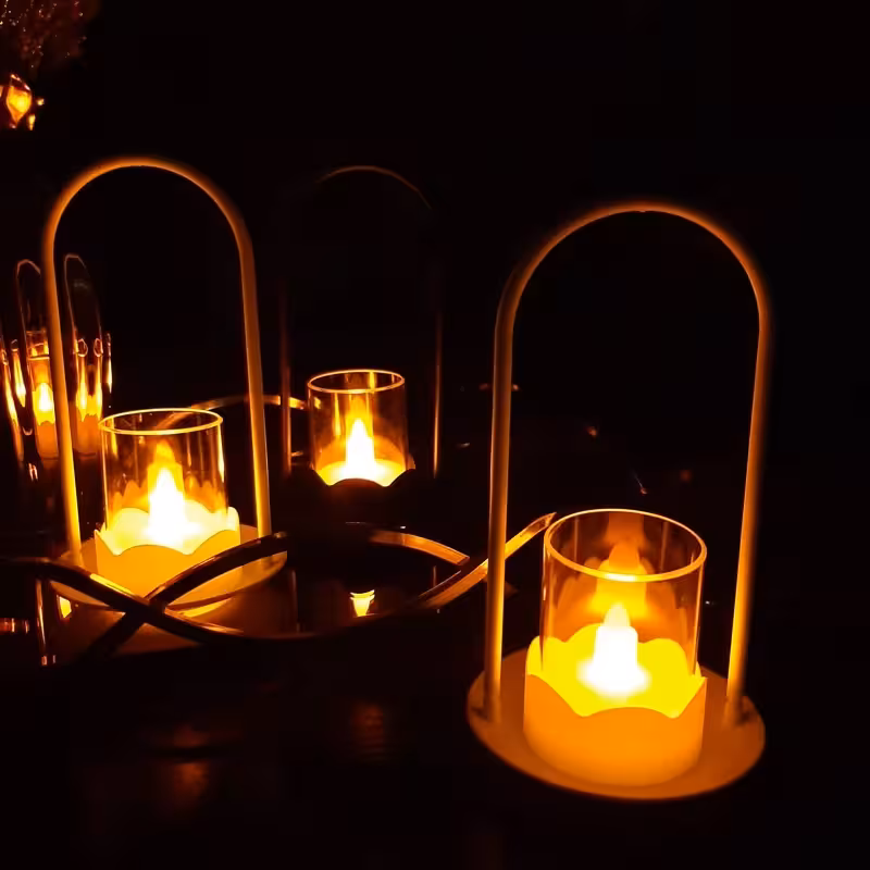 شمع فانوسی باتری با شیشه محافظ و دستگیره،طراحی خارق العاده و نور استثنایی مناسب دیزاین و کادو دادن