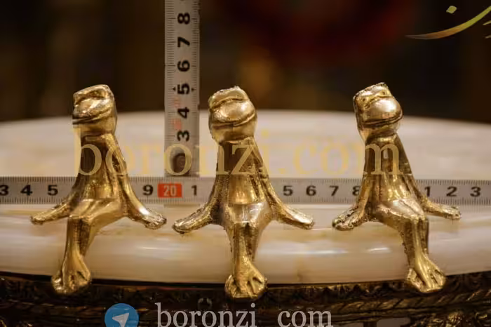 قورباغه نشسته برنزی