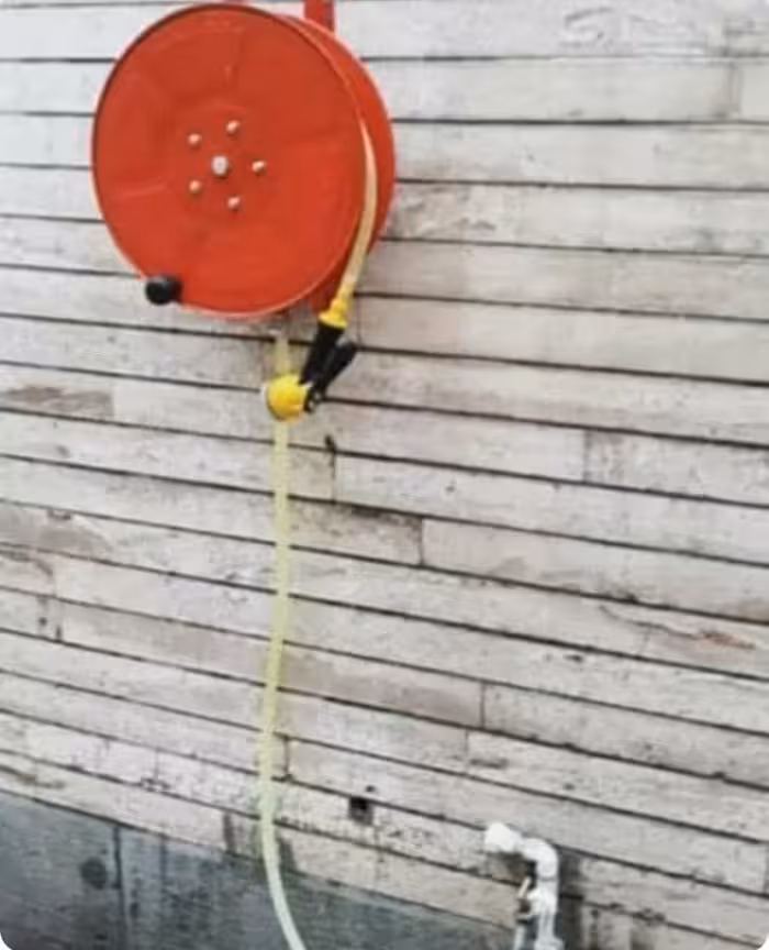 شلنگ جمع کن دیواری 35 متری کاملا فلزی زینو مدل Z35 ساخت ایران با 24 ماه گارانتی