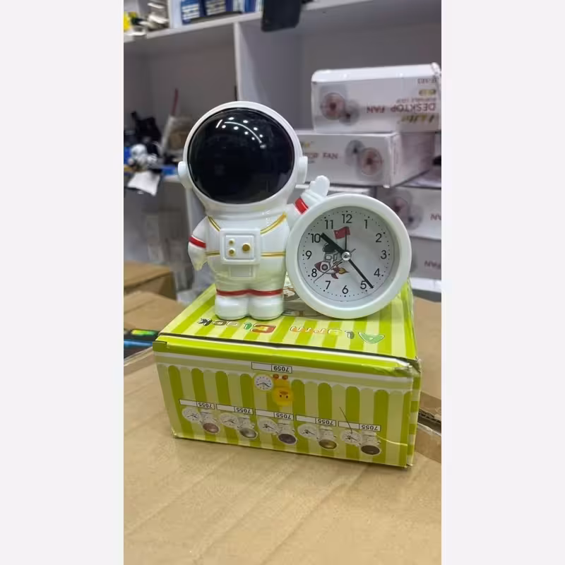 ساعت جامدادی